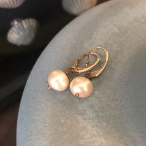 Freshwater Pearl Earrings